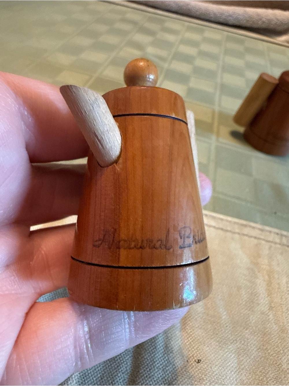 Vtg Rustic Wooden Coffee Pot Salt & Pepper Shakers Natural Bridge VA Souvenir - Picture 4 of 11